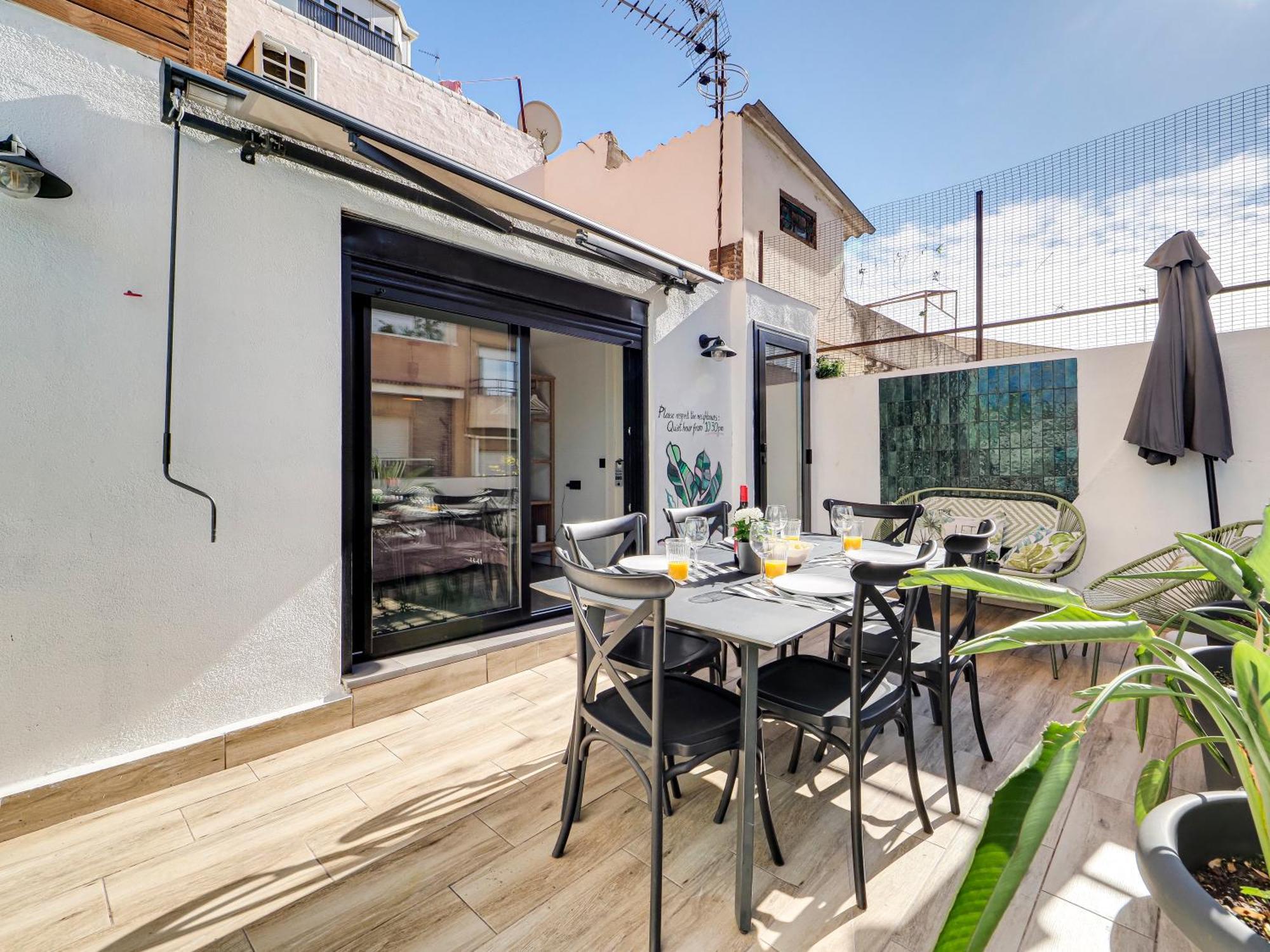 Casa Maria Townhouse- Terrace-4 Bedrooms L'Hospitalet de Llobregat Exterior photo