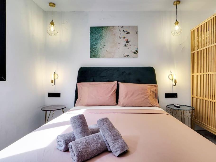 Casa Maria Townhouse- Terrace-4 Bedrooms L'Hospitalet de Llobregat Exterior photo