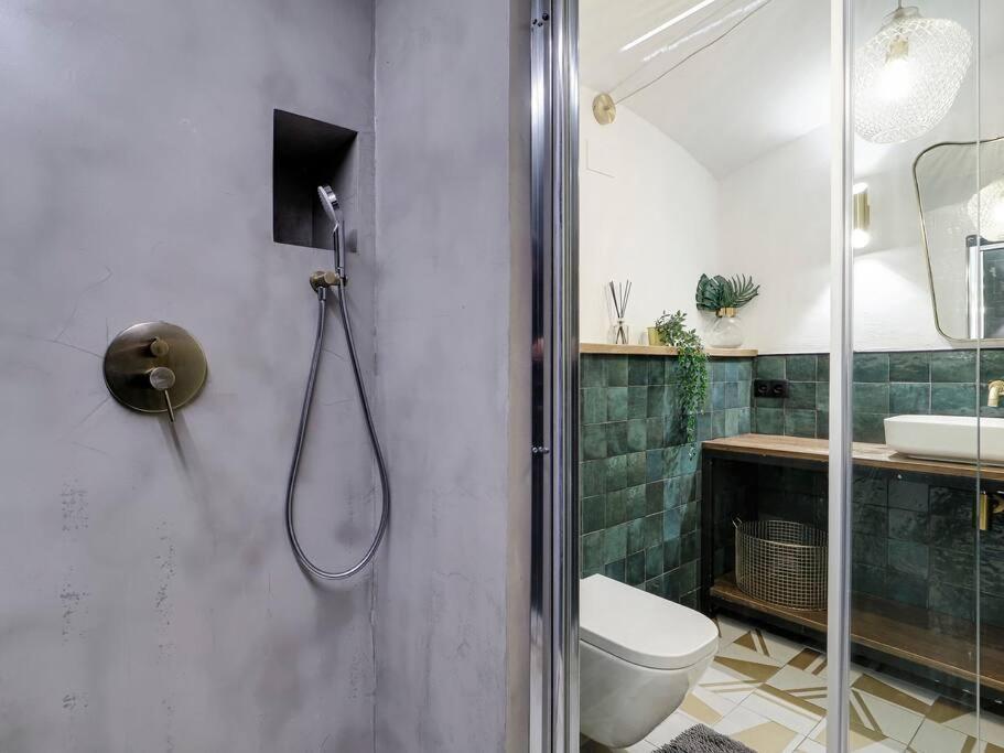 Casa Maria Townhouse- Terrace-4 Bedrooms L'Hospitalet de Llobregat Exterior photo